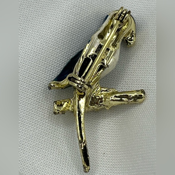Colorful Enamel Parrot Brooch – Gold-Tone Bird Pin - Picture 2 of 2